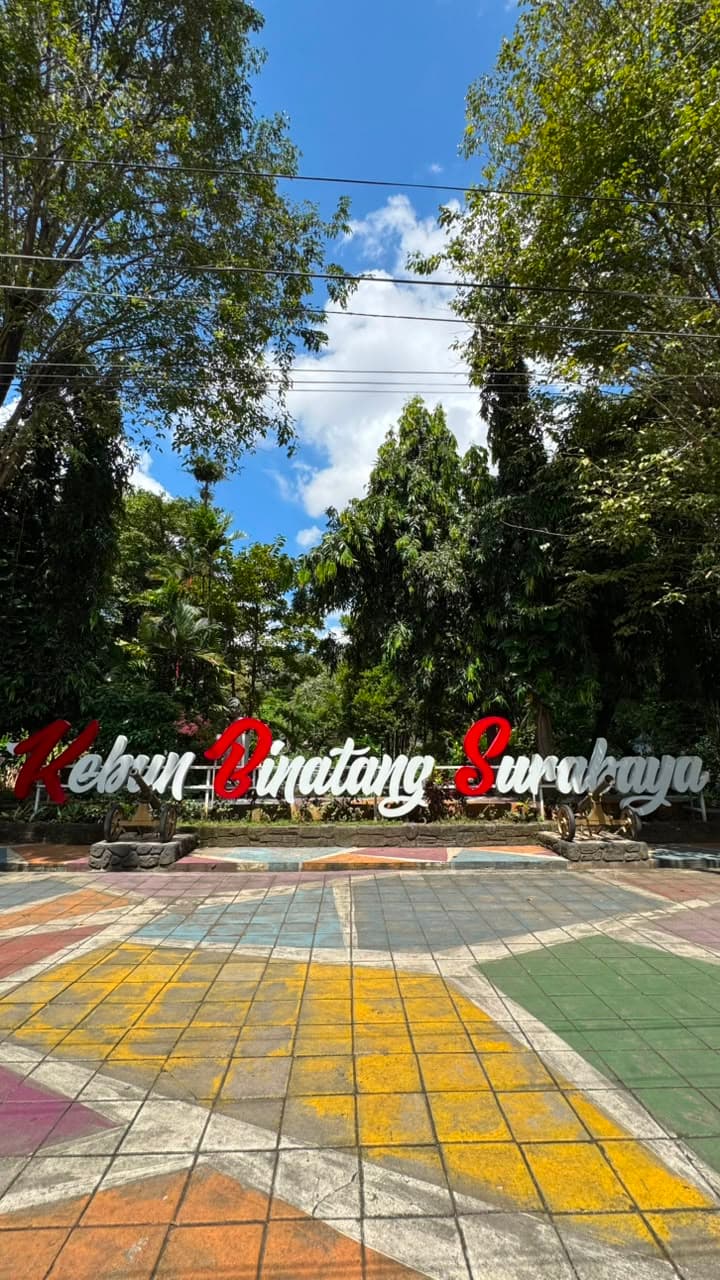 Area Kebun Binatang Surabaya